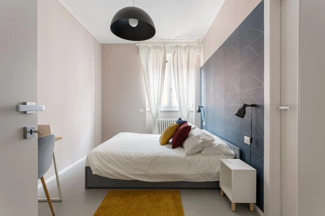Apartamento Bilocale Aleardi Milán Italia